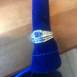 Alexandrite and Diamond white gold wedding ring